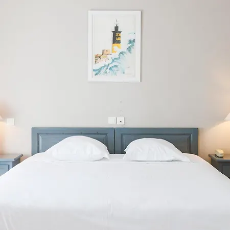 Hotel Sainte Anne 3*