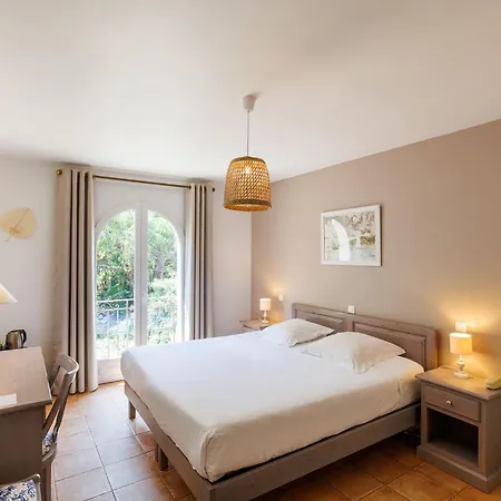 Sainte Anne Hotel